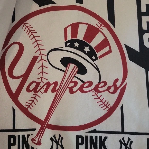 VINTAGE⚾️ Victoria's Secret PINK Official New York Yankees Oversized Sweatshirt - Picture 5 of 9